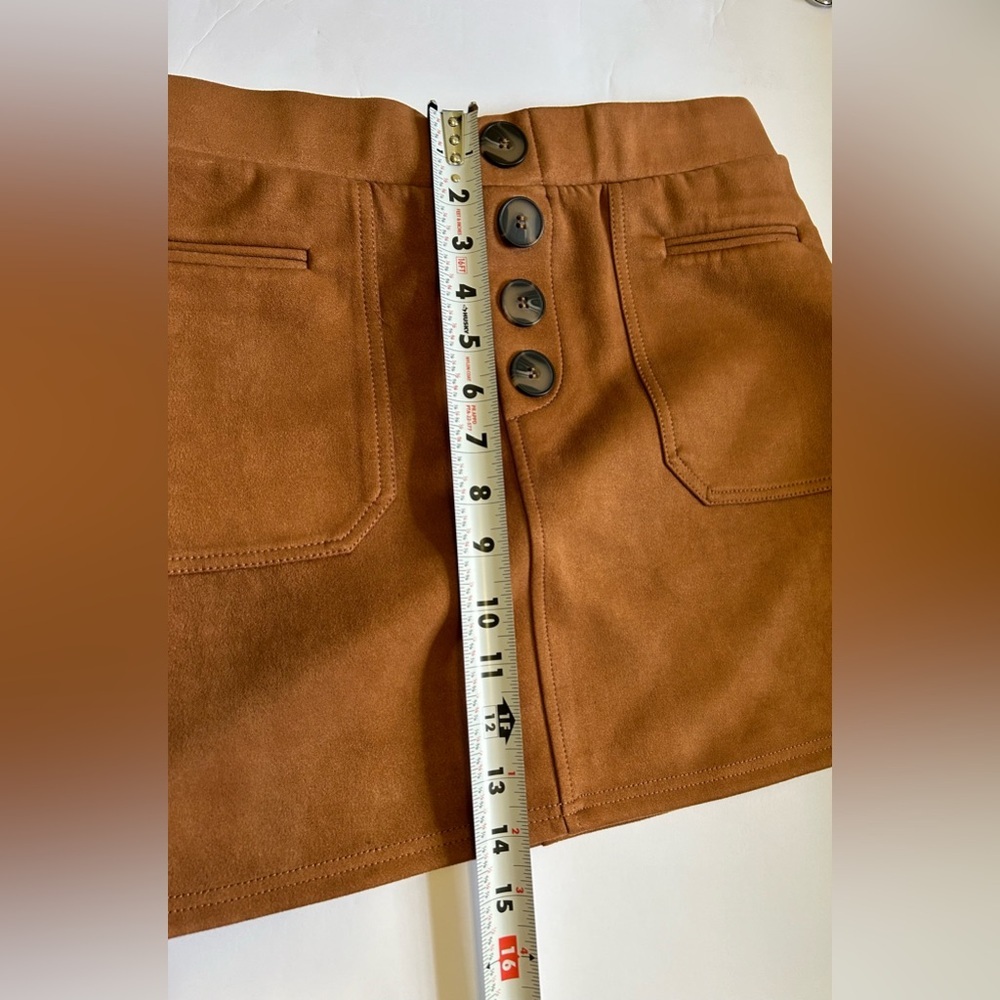 Blashe Faux Suede Mini Skirt Size Medium - Picture 9 of 9